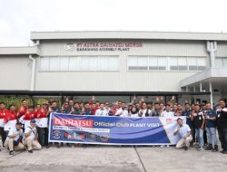 Perdana Komunitas Sepeda Motor Kunjungi Pabrik Mobil Daihatsu di Karawang